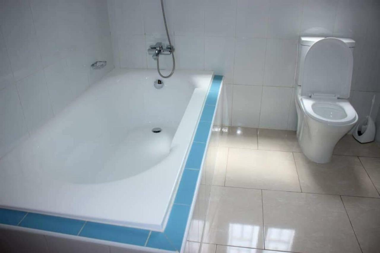 Hotel Maisons-Sifa Butare Экстерьер фото